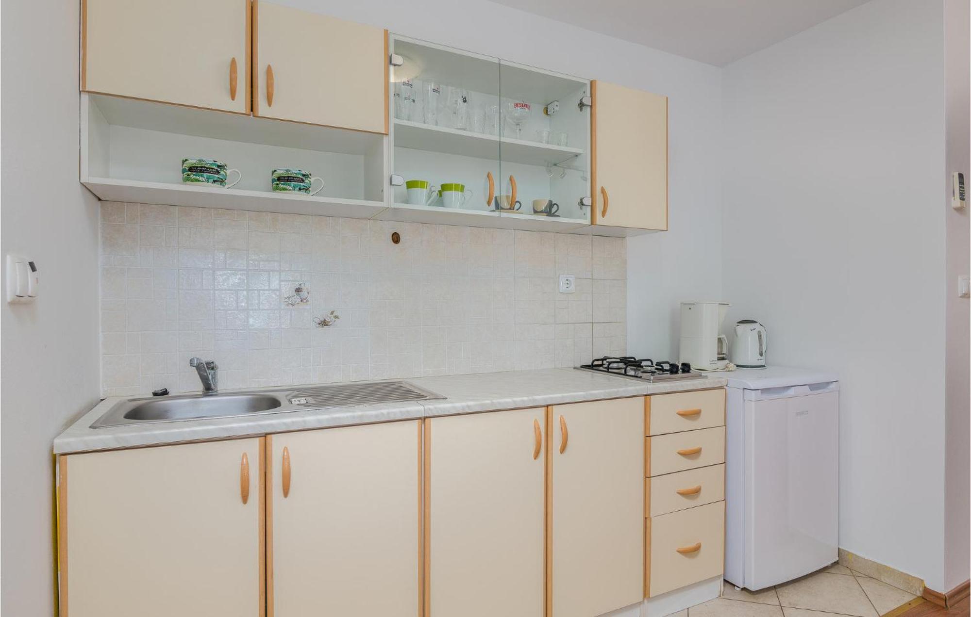 Cozy Apartment In Malinska Dubasnica With Wifi Eksteriør bilde